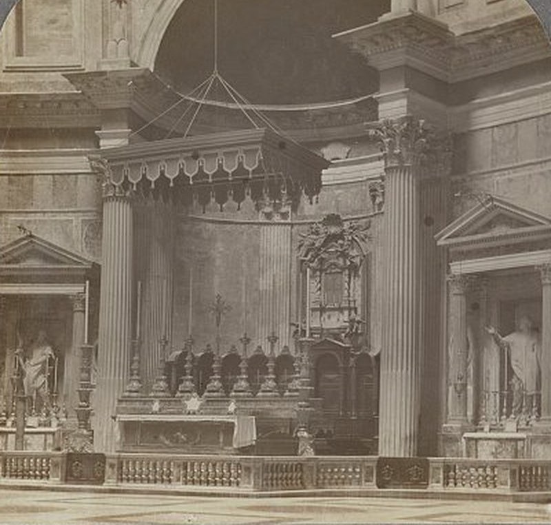 Stereograph of the high altar inside the Pantheon, Rome, 1906, Library of Congress Prints & Photographs Division, no known restrictions