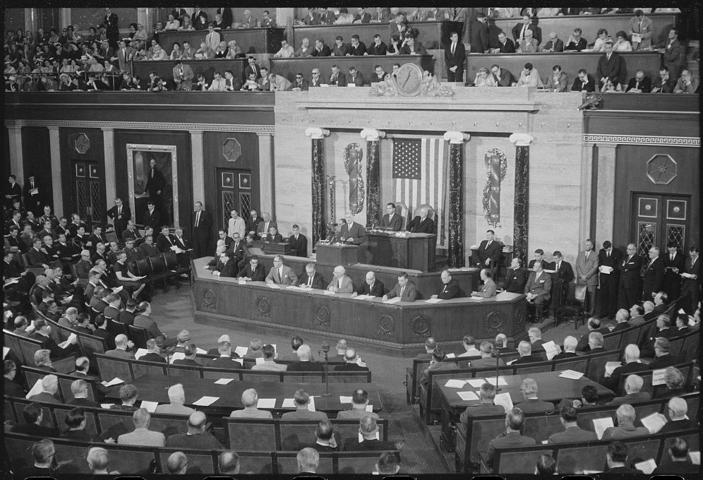 Photograph of Charles de Gaulle addressing a joint session of the United States Congress in April 1960. Warren K. Leffler, Library of Congress Prints & Photographs Division, no known restrictions