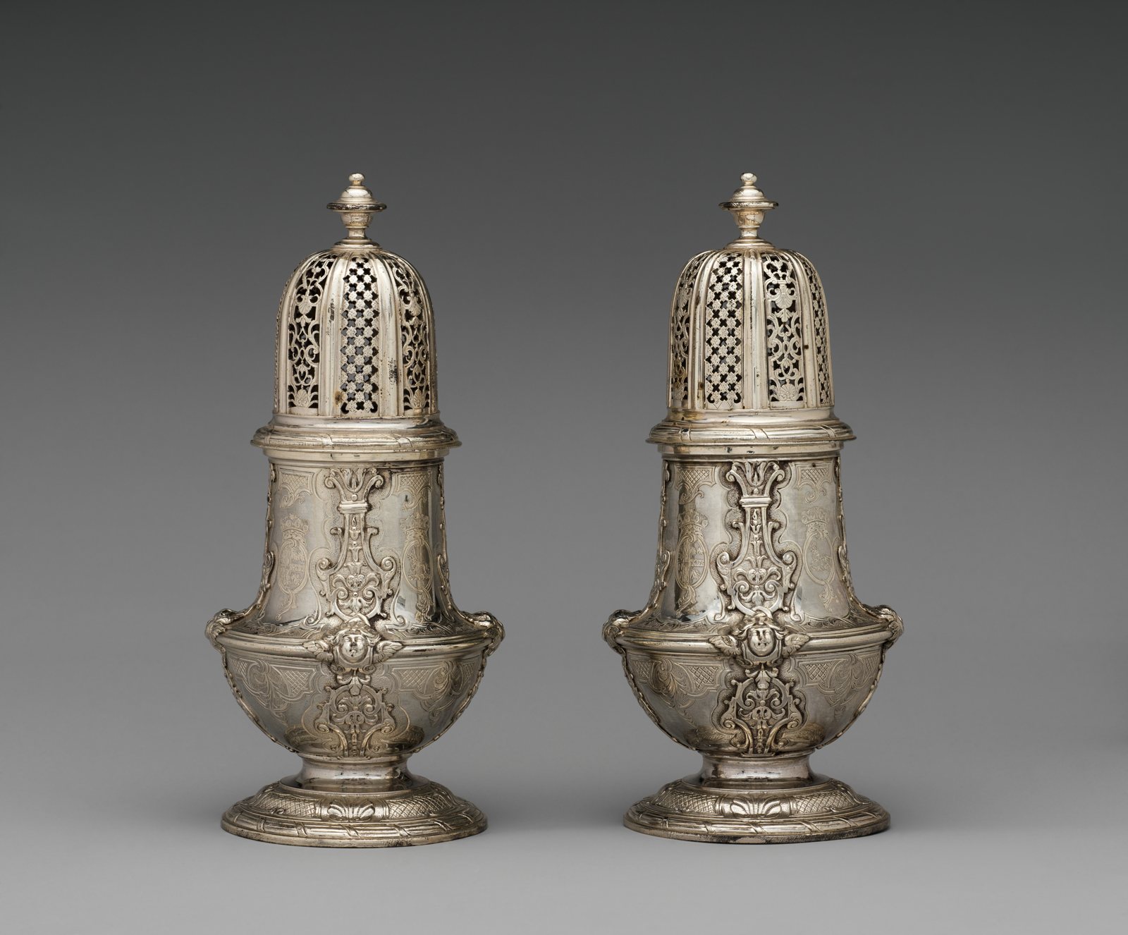 Pair of casters by the Huguenot silversmith Paul de Lamerie, London, 1733. The Metropolitan Museum of Art, CC0